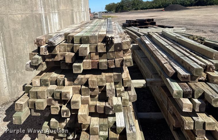 image for item ER2440 Approximately 364 wood posts