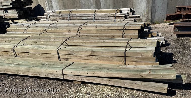 image for item ER2440 Approximately 364 wood posts