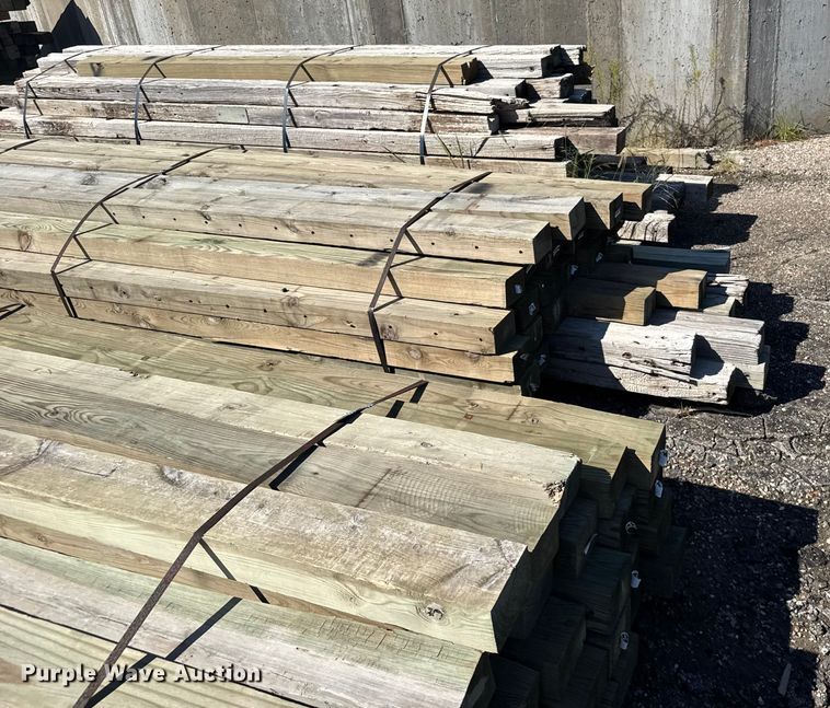 image for item ER2440 Approximately 364 wood posts