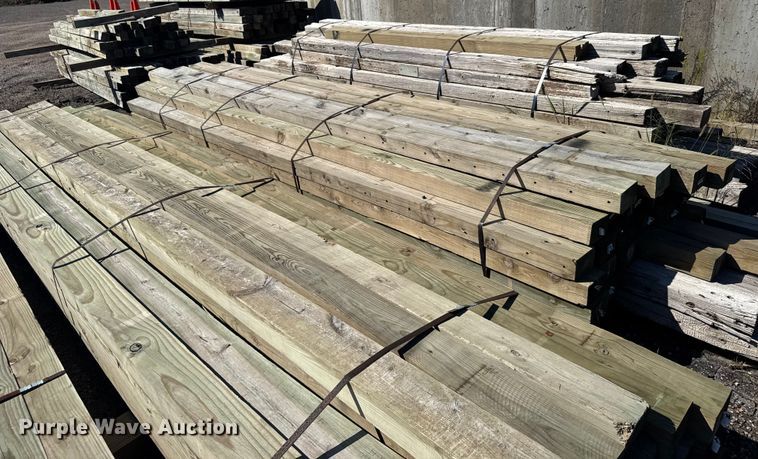 image for item ER2440 Approximately 364 wood posts