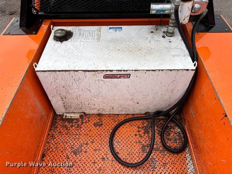 image for item ET4617 2012 Chevrolet Silverado 2500HD Crew Cab utility bed pickup truck