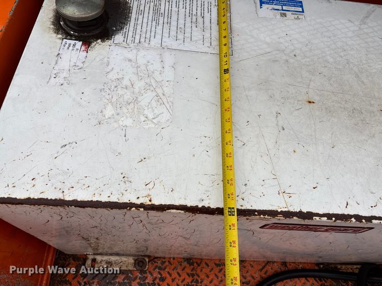 image for item ET4617 2012 Chevrolet Silverado 2500HD Crew Cab utility bed pickup truck