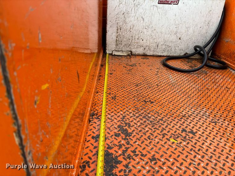 image for item ET4617 2012 Chevrolet Silverado 2500HD Crew Cab utility bed pickup truck