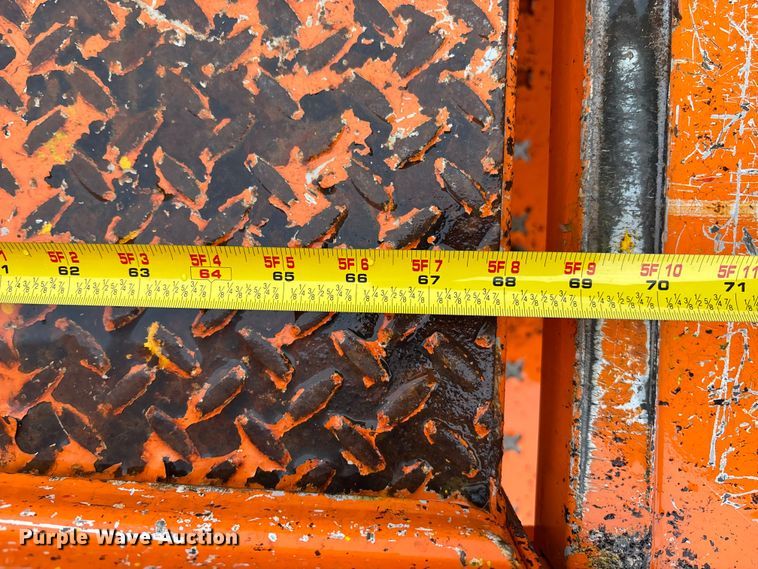 image for item ET4617 2012 Chevrolet Silverado 2500HD Crew Cab utility bed pickup truck