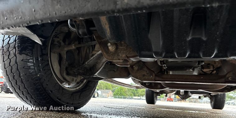 image for item ET4617 2012 Chevrolet Silverado 2500HD Crew Cab utility bed pickup truck