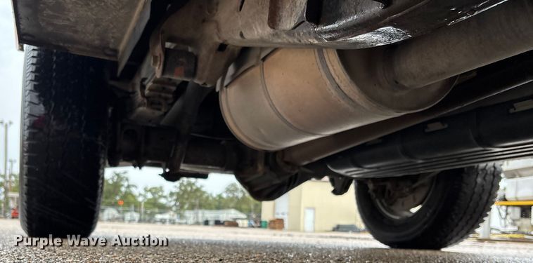 image for item ET4617 2012 Chevrolet Silverado 2500HD Crew Cab utility bed pickup truck