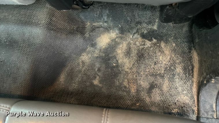 image for item ET4617 2012 Chevrolet Silverado 2500HD Crew Cab utility bed pickup truck