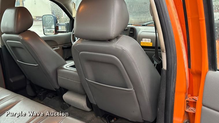 image for item ET4617 2012 Chevrolet Silverado 2500HD Crew Cab utility bed pickup truck