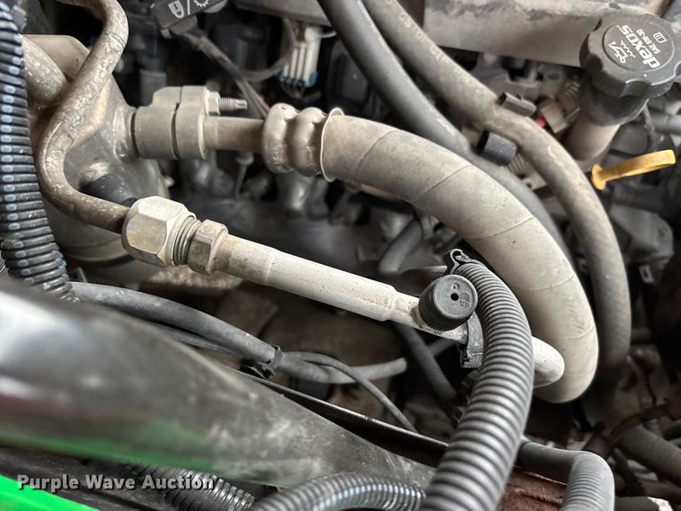 image for item ET4617 2012 Chevrolet Silverado 2500HD Crew Cab utility bed pickup truck