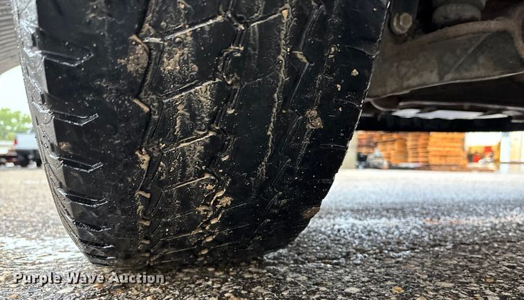 image for item ET4617 2012 Chevrolet Silverado 2500HD Crew Cab utility bed pickup truck