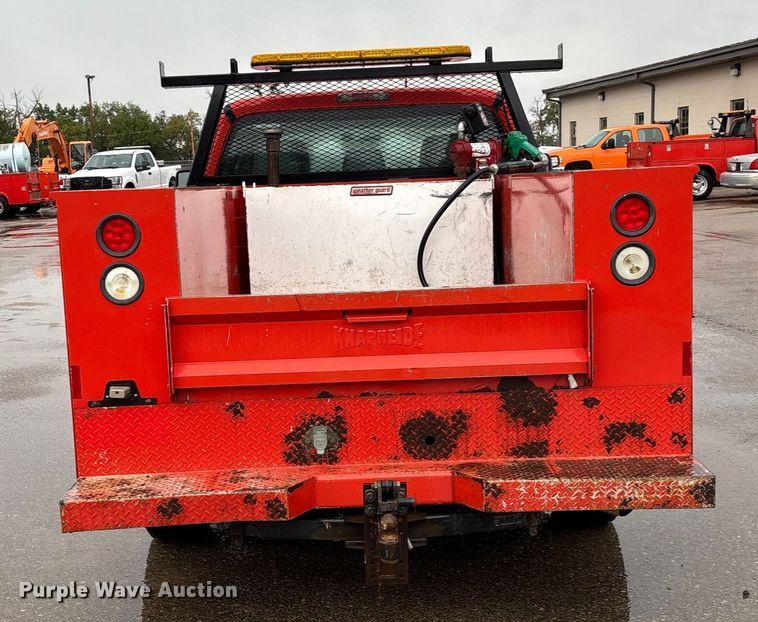 image for item ET4618 2011 Ford F250 Super Duty Crew Cab utility bed pickup truck