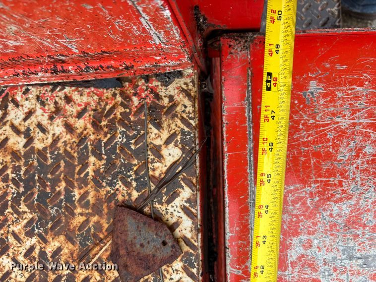 image for item ET4618 2011 Ford F250 Super Duty Crew Cab utility bed pickup truck