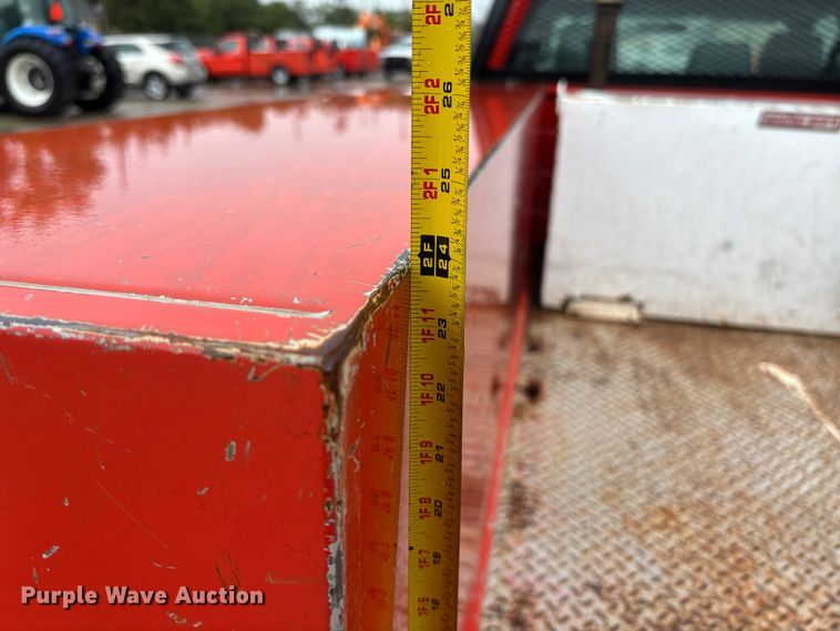 image for item ET4618 2011 Ford F250 Super Duty Crew Cab utility bed pickup truck