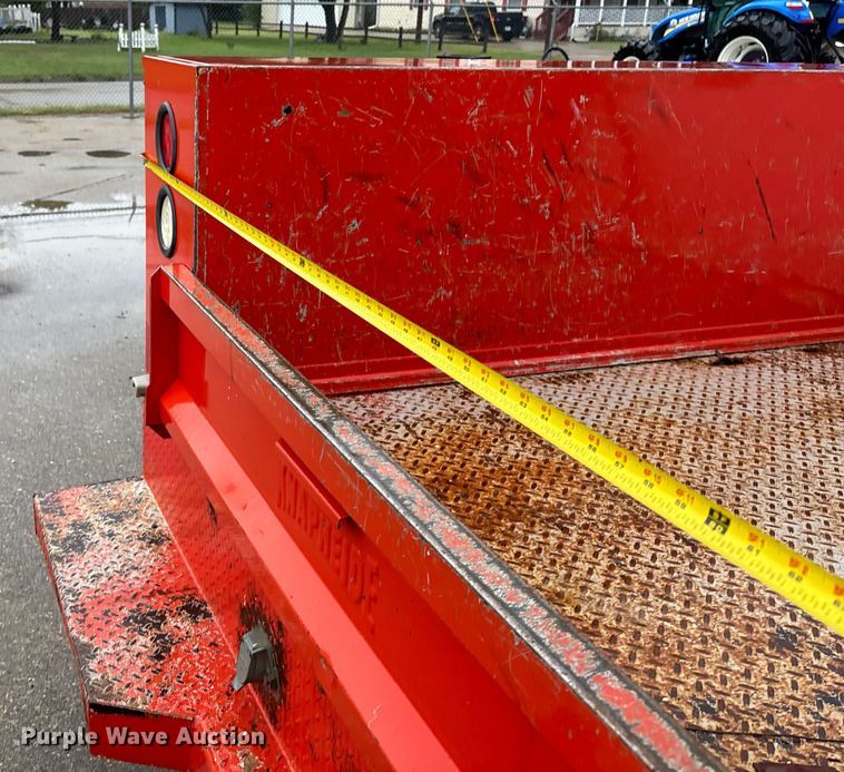 image for item ET4618 2011 Ford F250 Super Duty Crew Cab utility bed pickup truck