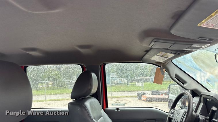 image for item ET4618 2011 Ford F250 Super Duty Crew Cab utility bed pickup truck