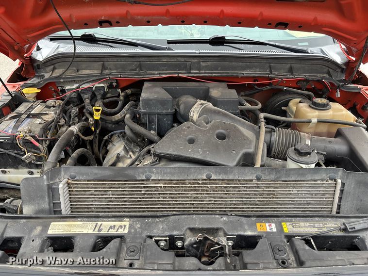 image for item ET4618 2011 Ford F250 Super Duty Crew Cab utility bed pickup truck