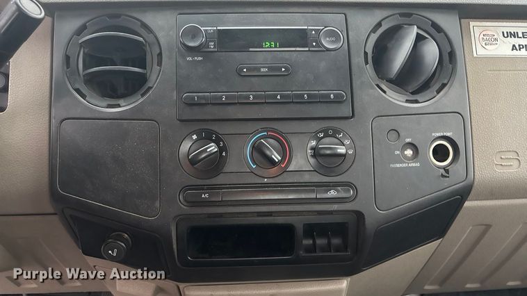 image for item ET4619 2008 Ford F250 Super Duty pickup truck