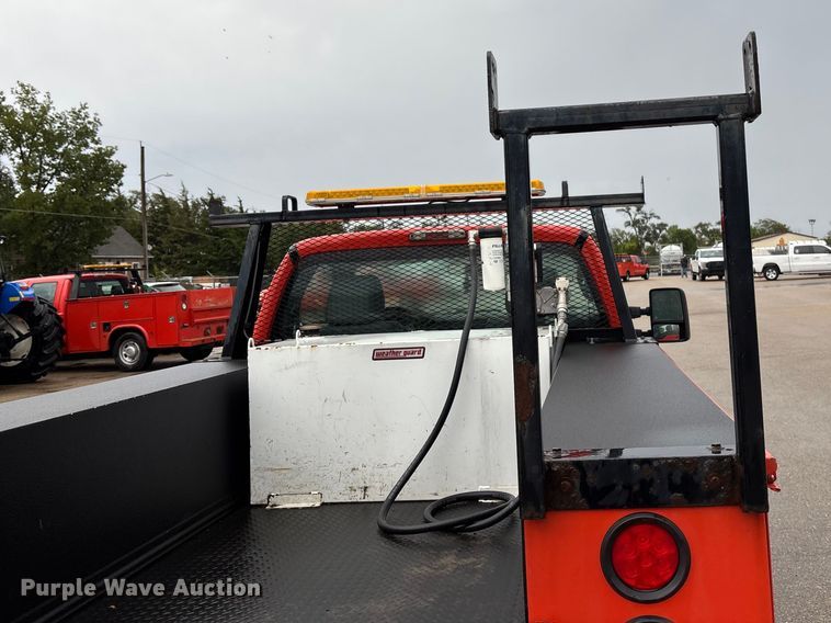 image for item ET4620 2016 Ford F250 Super Duty utility bed pickup truck