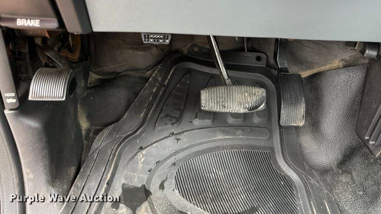 image for item ET4620 2016 Ford F250 Super Duty utility bed pickup truck