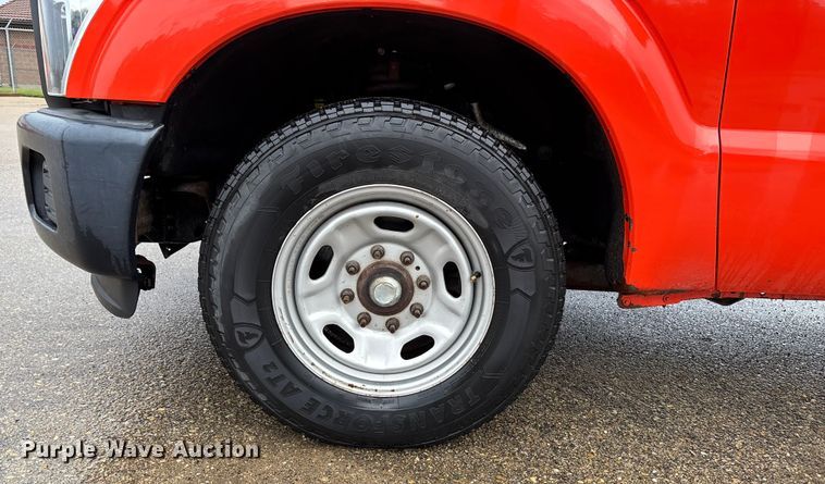 image for item ET4620 2016 Ford F250 Super Duty utility bed pickup truck