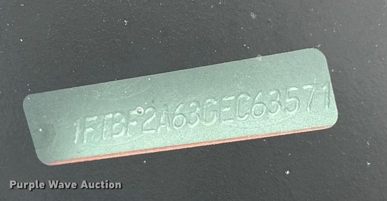 image for item ET4620 2016 Ford F250 Super Duty utility bed pickup truck