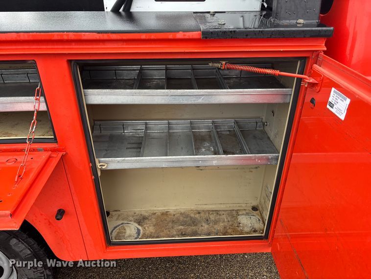 image for item ET4621 2014 Ford F250 Super Duty utility bed pickup truck