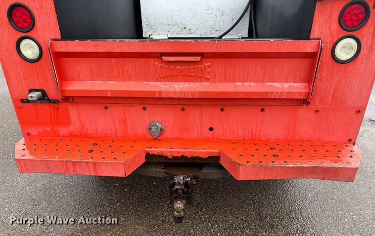 image for item ET4621 2014 Ford F250 Super Duty utility bed pickup truck