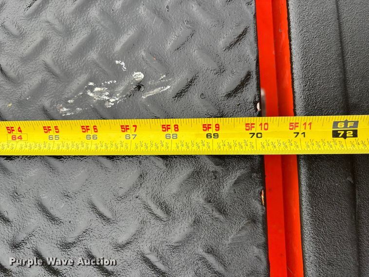 image for item ET4621 2014 Ford F250 Super Duty utility bed pickup truck