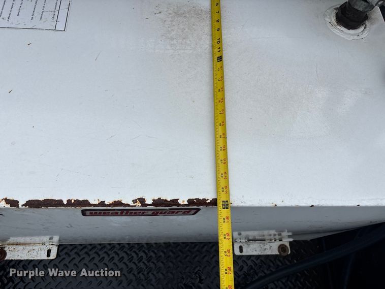 image for item ET4621 2014 Ford F250 Super Duty utility bed pickup truck