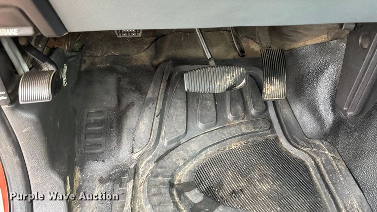 image for item ET4621 2014 Ford F250 Super Duty utility bed pickup truck