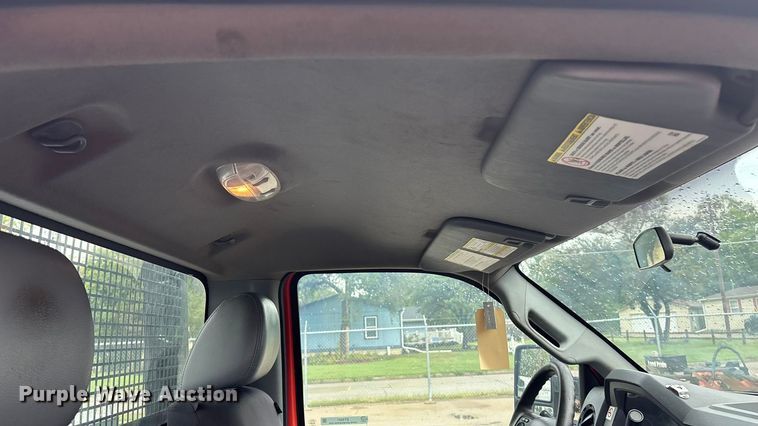 image for item ET4621 2014 Ford F250 Super Duty utility bed pickup truck