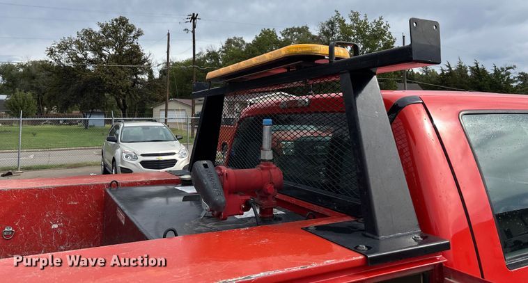 image for item ET4622 2011 Ford F250 Super Duty Crew Cab utility bed pickup truck