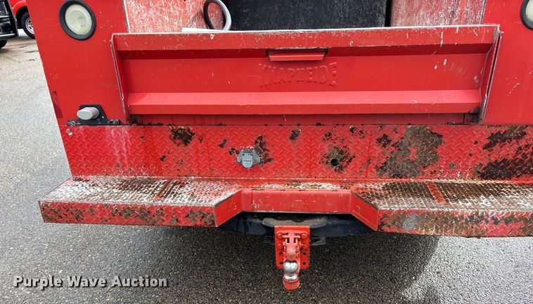 image for item ET4622 2011 Ford F250 Super Duty Crew Cab utility bed pickup truck