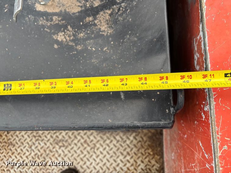 image for item ET4622 2011 Ford F250 Super Duty Crew Cab utility bed pickup truck