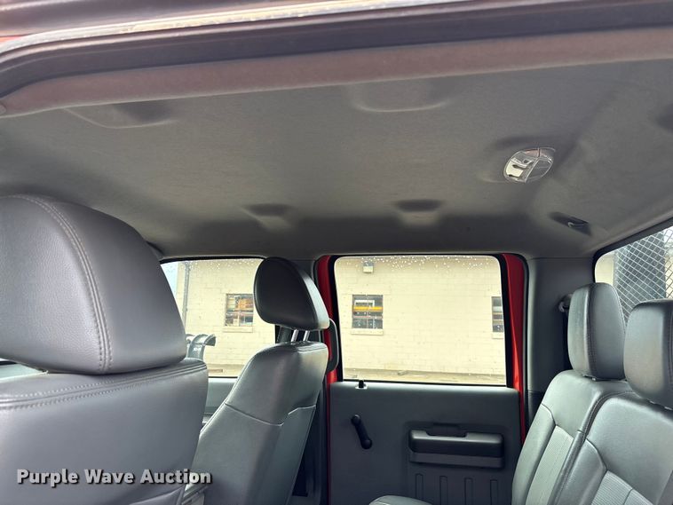 image for item ET4622 2011 Ford F250 Super Duty Crew Cab utility bed pickup truck