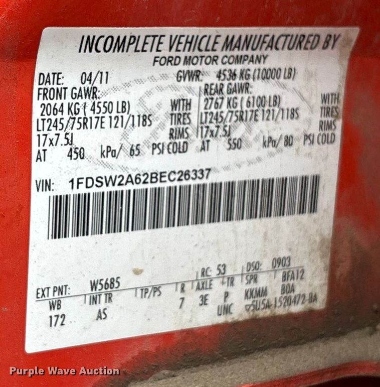 image for item ET4622 2011 Ford F250 Super Duty Crew Cab utility bed pickup truck