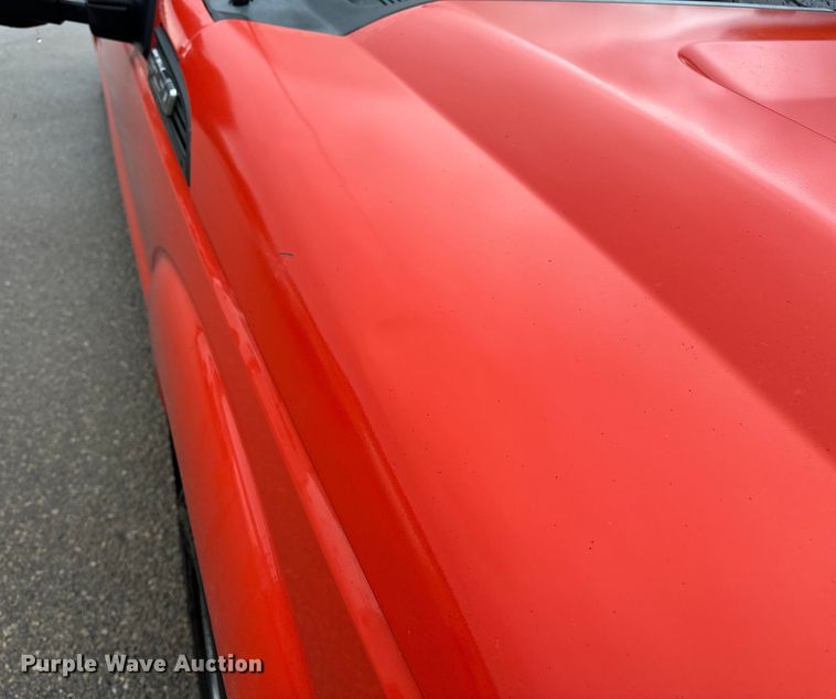 image for item ET4623 2011 Ford F250 Super Duty Crew Cab utility bed pickup truck