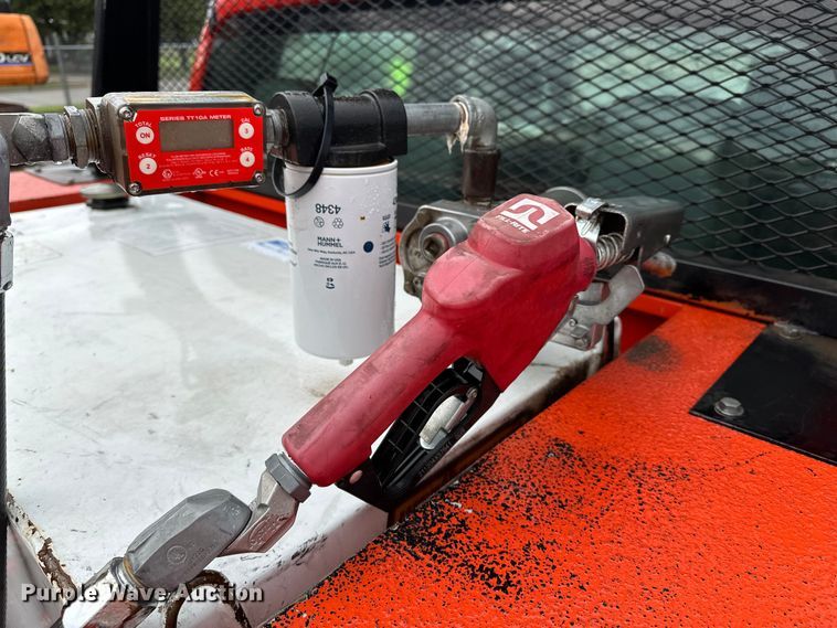 image for item ET4623 2011 Ford F250 Super Duty Crew Cab utility bed pickup truck