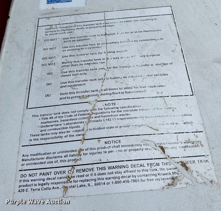 image for item ET4623 2011 Ford F250 Super Duty Crew Cab utility bed pickup truck