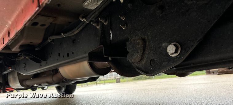 image for item ET4623 2011 Ford F250 Super Duty Crew Cab utility bed pickup truck