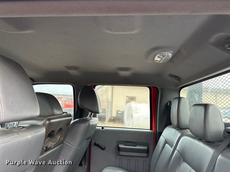 image for item ET4623 2011 Ford F250 Super Duty Crew Cab utility bed pickup truck