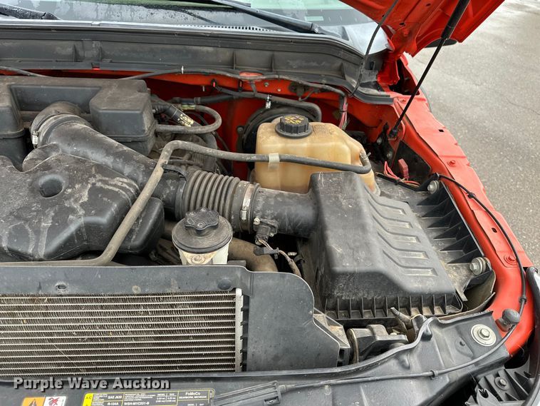 image for item ET4623 2011 Ford F250 Super Duty Crew Cab utility bed pickup truck