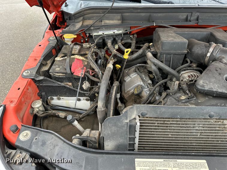 image for item ET4623 2011 Ford F250 Super Duty Crew Cab utility bed pickup truck