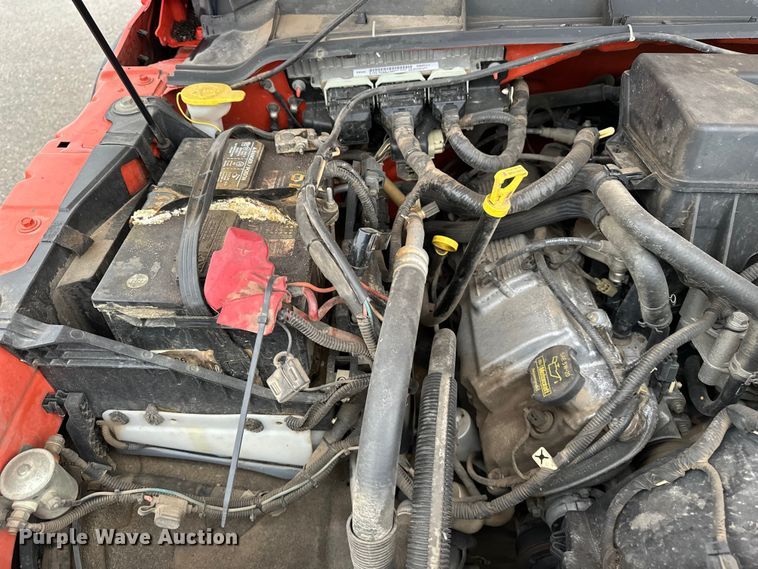 image for item ET4623 2011 Ford F250 Super Duty Crew Cab utility bed pickup truck