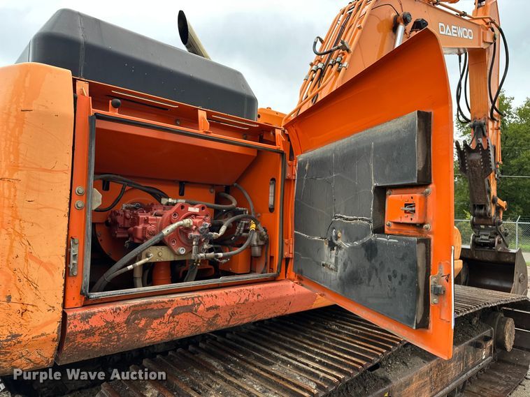 image for item ET4626 2006 Daewoo Solar 300LC-V excavator