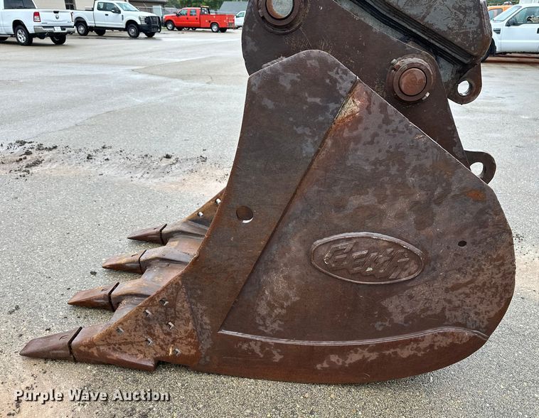 image for item ET4626 2006 Daewoo Solar 300LC-V excavator