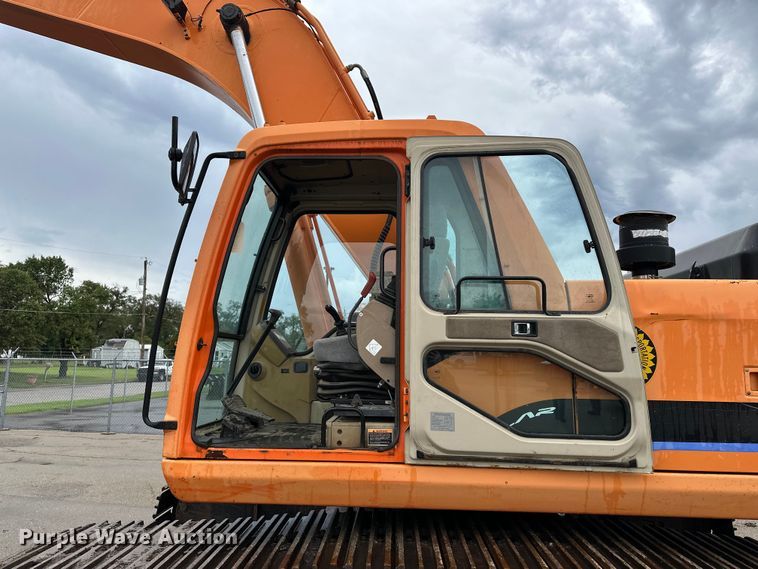 image for item ET4626 2006 Daewoo Solar 300LC-V excavator