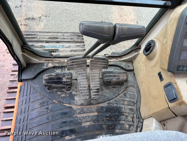 image for item ET4626 2006 Daewoo Solar 300LC-V excavator