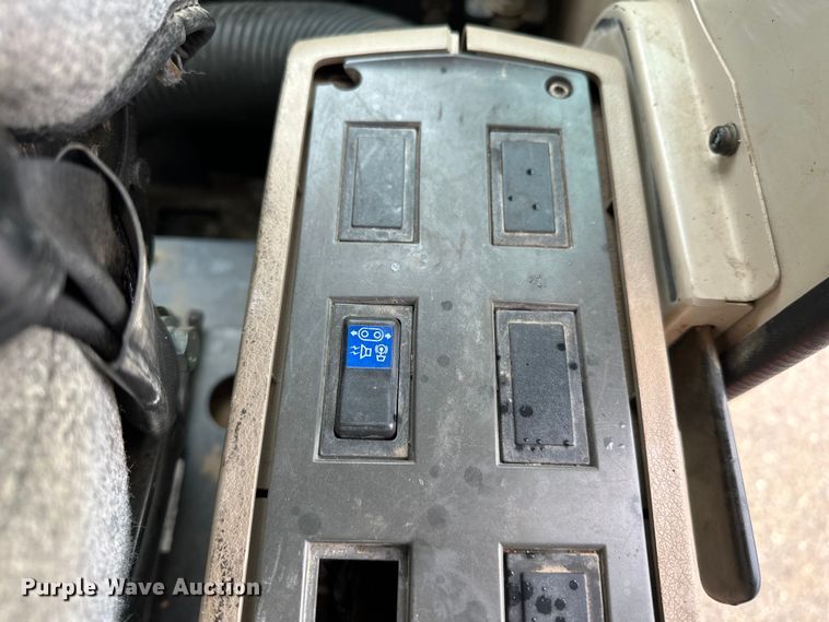 image for item ET4626 2006 Daewoo Solar 300LC-V excavator