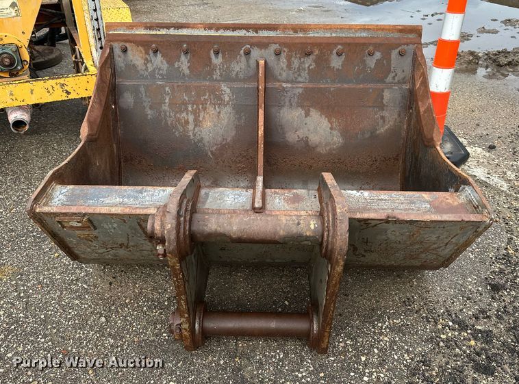 image for item ET4626 2006 Daewoo Solar 300LC-V excavator